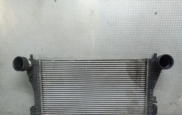 Volkswagen Touran I Intercooler radiator 1K0145803