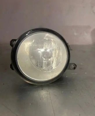 Toyota Avensis T250 Front fog light 89210657