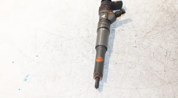 BMW 5 E60 E61 Fuel injector 7793836 0445110216