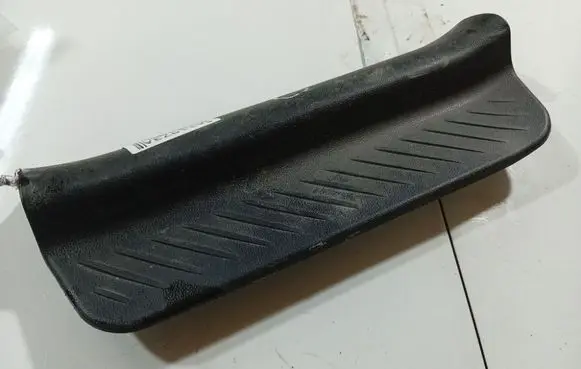 Mazda 3 I Rear sill trim cover Bp4k68730