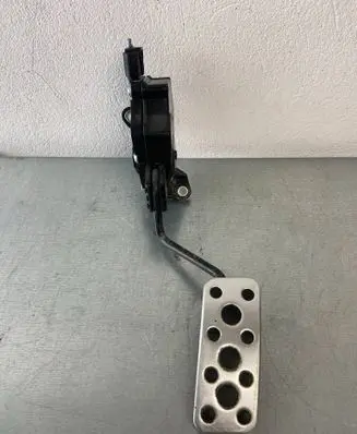 Subaru Forester SJ Accelerator throttle pedal 36010FJ020