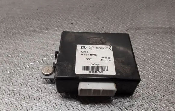 KIA Sorento Parking PDC control unit/module 957003E100