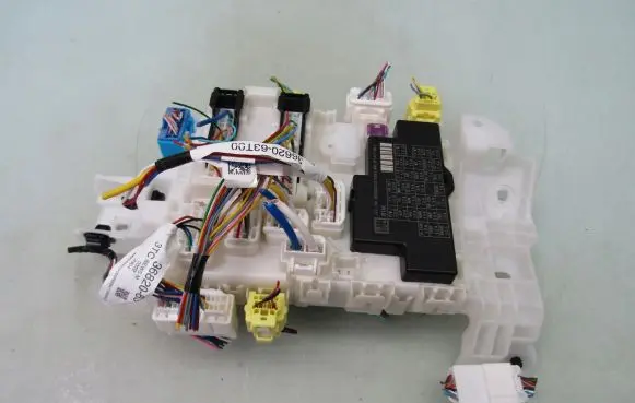 Suzuki SX4 S-Cross Fuse box set AA1A4881