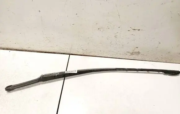 Audi A3 S3 8P Front wiper blade arm