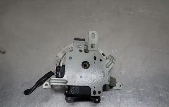 Infiniti M A/C air flow flap actuator/motor 