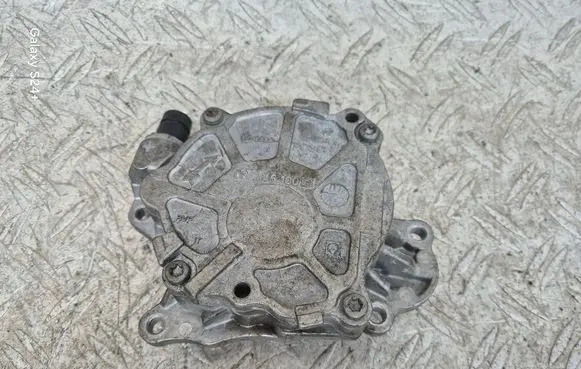 Skoda Octavia Mk2 (1Z) Vacuum pump 03L145100G