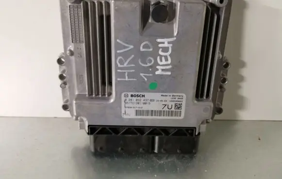 Honda HR-V Engine control unit/module 0281032437