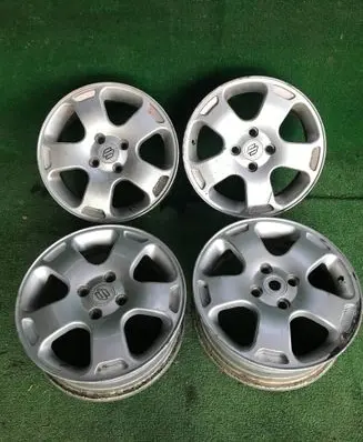 Suzuki Swift I R15 alloy rim 