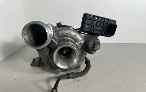 BMW 5 F10 F11 Turbo 7799758