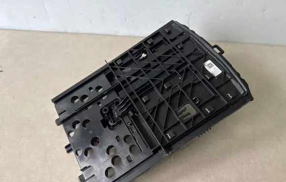 BMW 6 G32 Gran Turismo Glove box central console 9330629