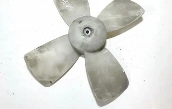 Mazda 323 F Radiator cooling fan shroud