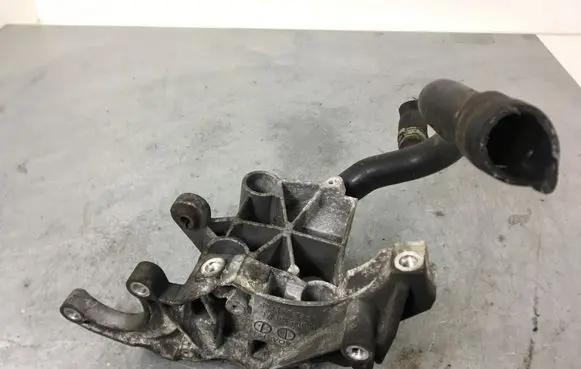 Audi A5 8T 8F Power steering pump mounting bracket 059145169AC 059145169