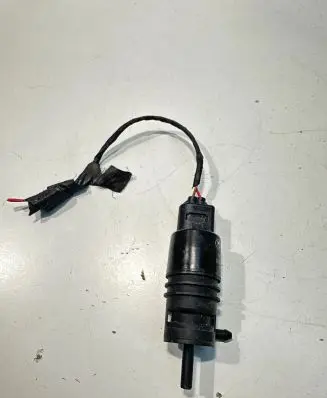 BMW 5 F10 F11 Windscreen/windshield washer pump 008017 362154