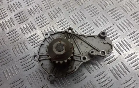 Peugeot 308 Water pump