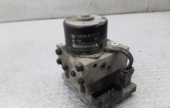 Volkswagen Golf IV ABS Pump 1J0907379P 5WK8476