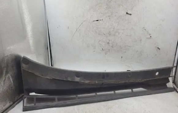 Audi 80 90 B3 Wiper trim 893819404
