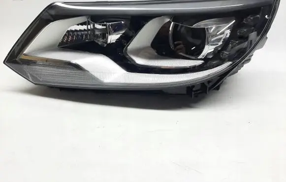 Volkswagen Tiguan Headlight/headlamp 5N1941043B