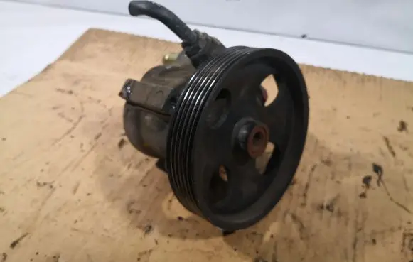 Renault Laguna II Power steering pump
