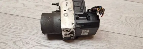 Toyota Avensis T250 ABS Pump 0265225282 8954105072