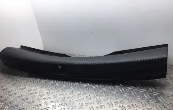 Audi A4 S4 B8 8K Trunk/boot sill cover protection 8K5863471