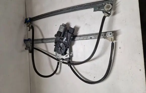Renault Espace - Grand espace IV Front door window regulator with motor
