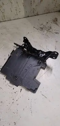 Battery box tray