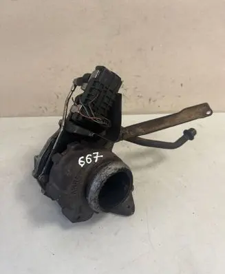 Mercedes-Benz E W211 Turbo A6460960099 6NW008412