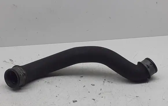 Mercedes-Benz E W212 Engine coolant pipe/hose A2045011582