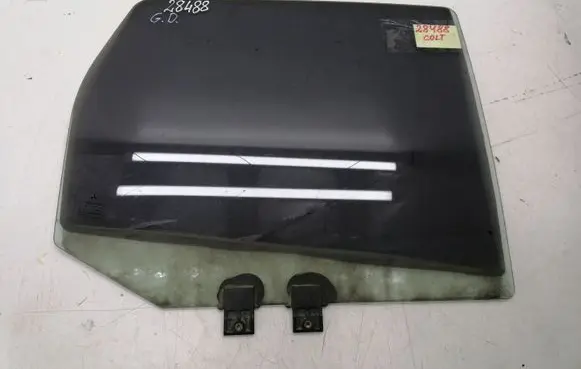 Mitsubishi Colt CZ3 Rear door window glass E643R00048