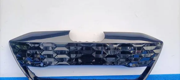 Audi E-tron GT Front bumper upper radiator grill 4J3853653C