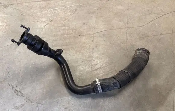 Maserati Ghibli Intercooler hose/pipe 670003621