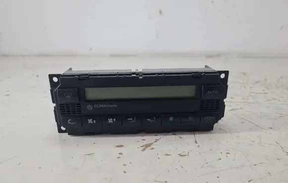 Volkswagen Golf IV Climate control unit