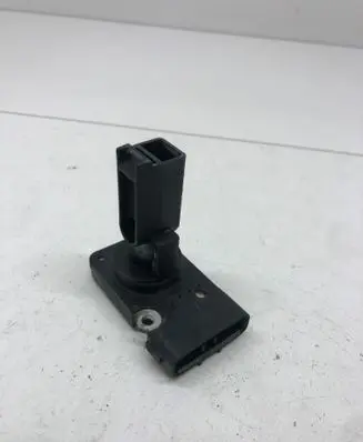 Toyota Corolla E120 E130 Mass air flow meter 2220427010 AFH70M23