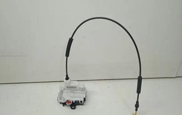 Fiat 500X Front door lock 52191860