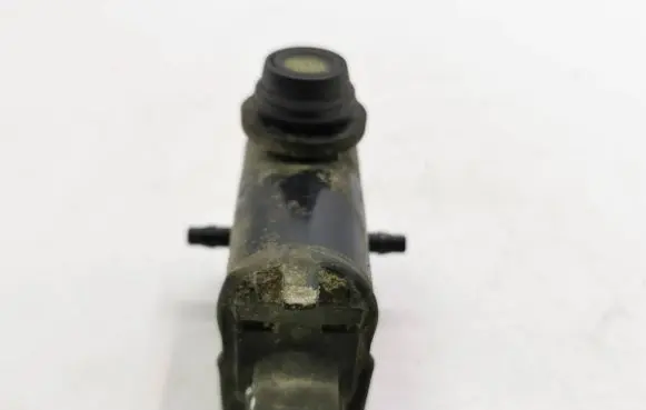 KIA Carens I Windscreen/windshield washer pump 0K2FB67483