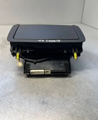Toyota Avensis T250 Dash center air vent grill 5566220190