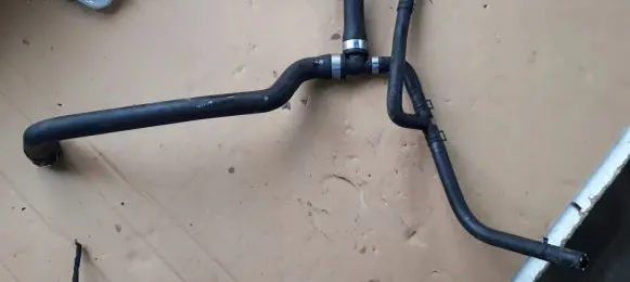 Audi A3 8Y Engine coolant pipe/hose