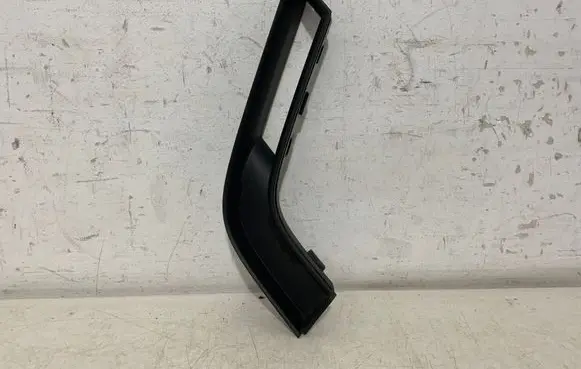 Audi A3 S3 8V Front bumper lower grill 8V3807824