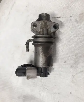 Audi A3 S3 8P EGR valve 06A131501F