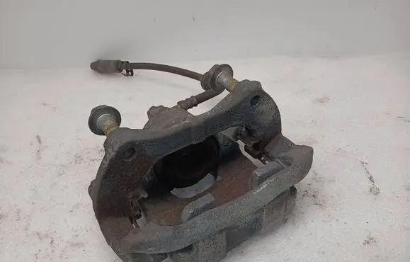 Chevrolet Volt I Front brake caliper 22809106