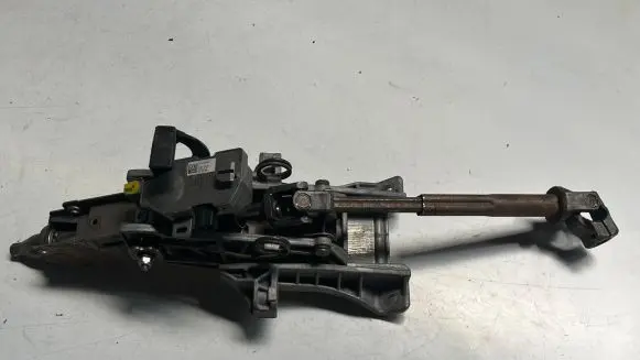 Volvo V50 Steering wheel axle set P31202262 T38176508