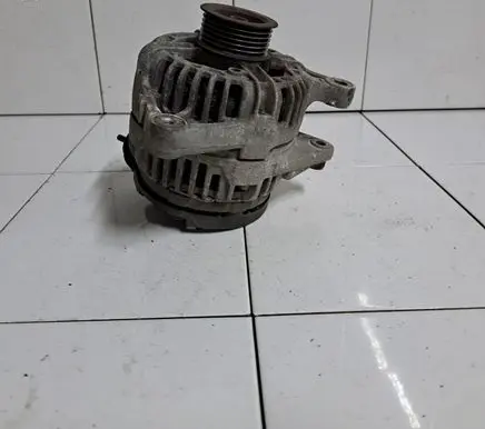 Toyota Avensis T250 Generator/alternator