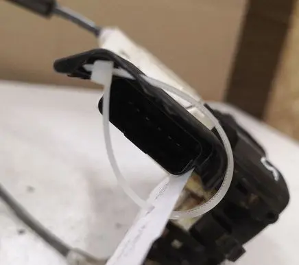 Citroen C5 Front door lock