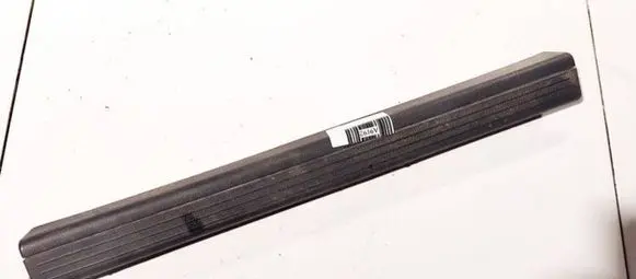 Mercedes-Benz C AMG W204 Front sill trim cover a2046860136