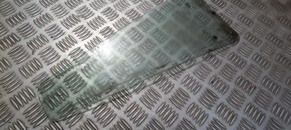 Rear vent window glass