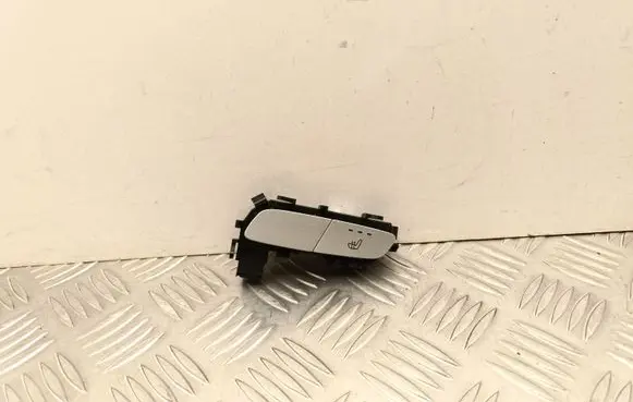 Mercedes-Benz EQC Seat heating switch A2139057502