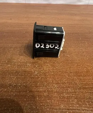 Mazda 6 AUX in-socket connector TD7466 D2302