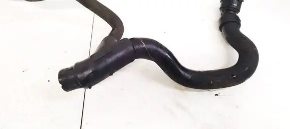 Engine coolant pipe/hose