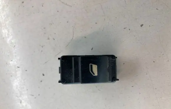 Peugeot 3008 I Electric window control switch 96662297XT