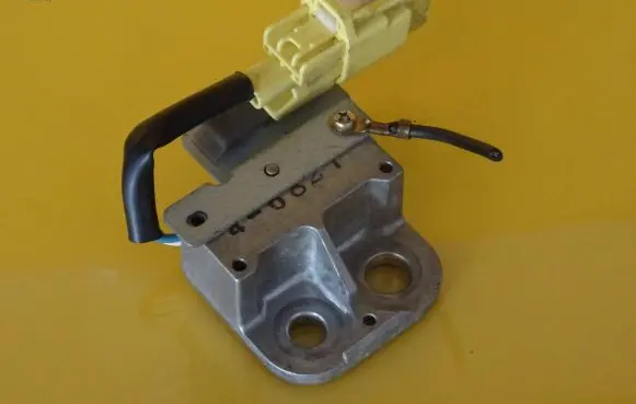Nissan Micra Airbag deployment crash/impact sensor